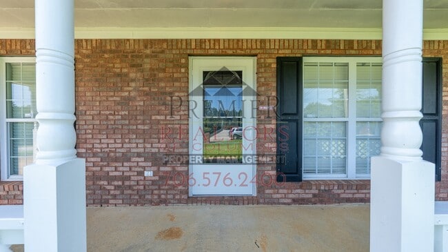 Building Photo - 25 Redwood Dr