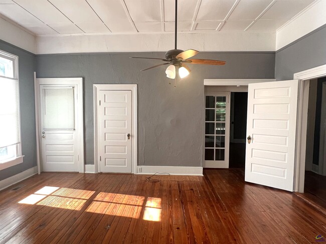 Building Photo - 310 Central Ave