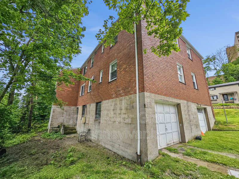 Building Photo - 781 Cooke Dr