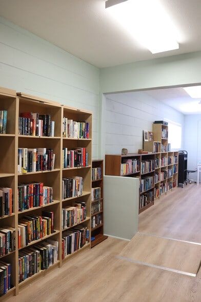 LIbrary - 5850 18th St N