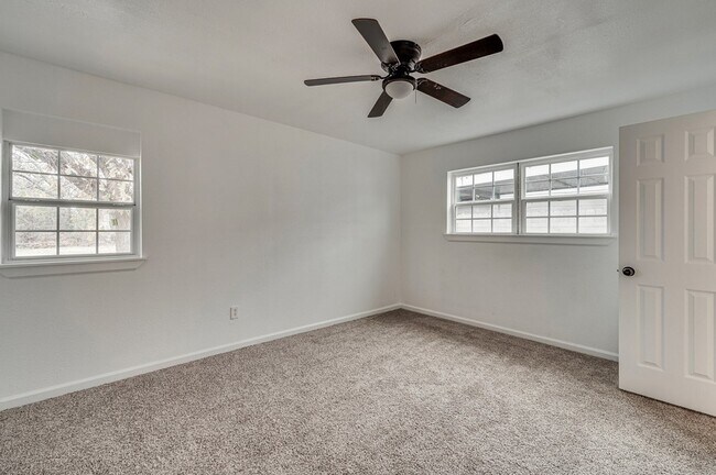 Building Photo - 2110 Aggie Dr