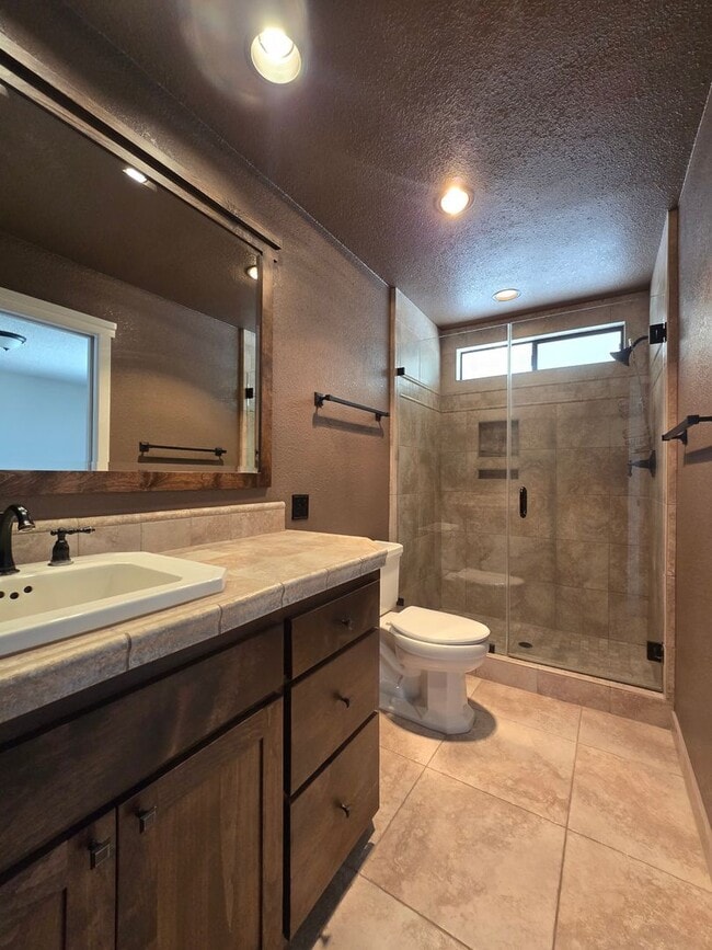 Building Photo - 57980 Hidden Gold Dr
