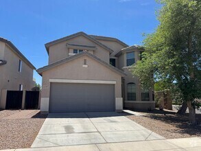 Building Photo - Updated 4 bedroom home in Casa Del Rey Com...