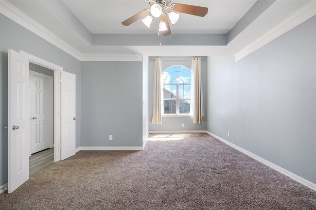 Building Photo - 10334 Panther Point Dr