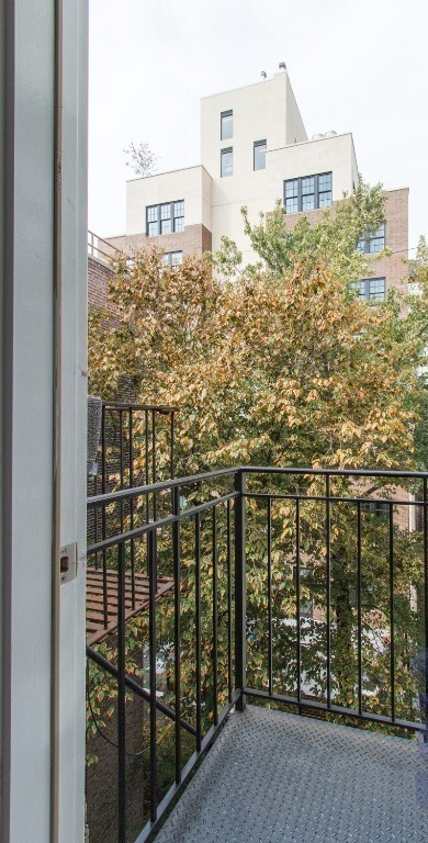 Building Photo - 221 Mott St