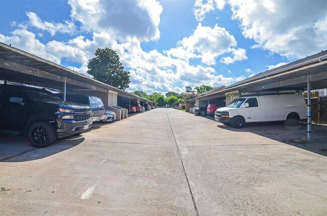Building Photo - 8636 Wednesbury Ln