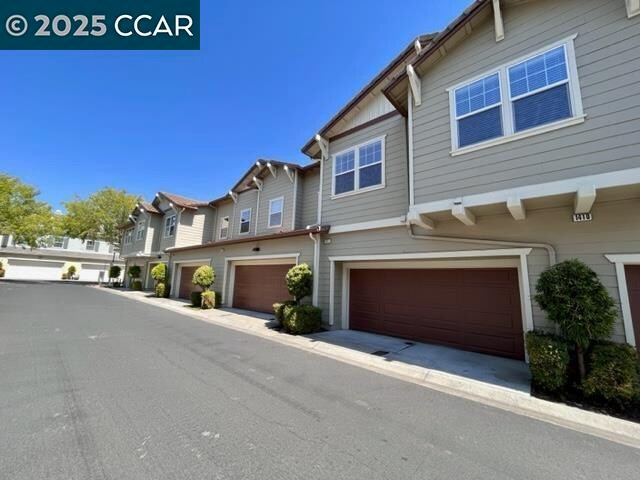 Building Photo - 1411 Arianna Ln