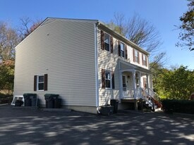 Building Photo - 713 Palatine Ave