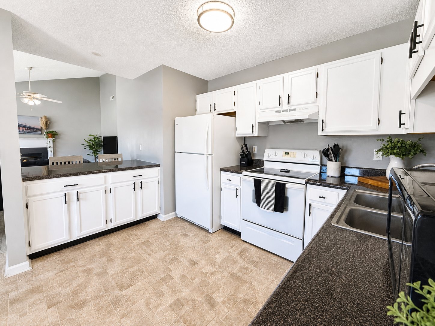 Building Photo - 6707 Low Bush Ct