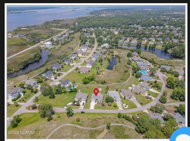 Building Photo - 211 Palmer Way