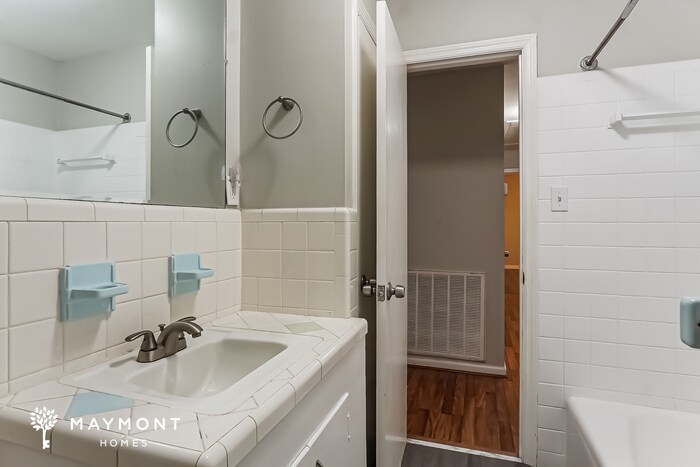 Building Photo - 14347 Ashborough Dr