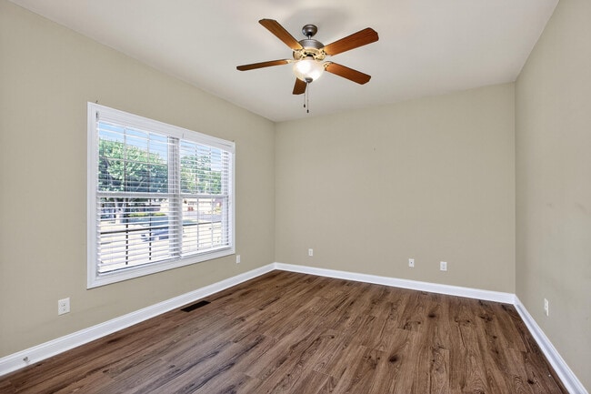 Building Photo - 3468 Clays Mill Rd