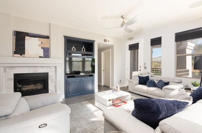 Building Photo - 15221 N Clubgate Dr