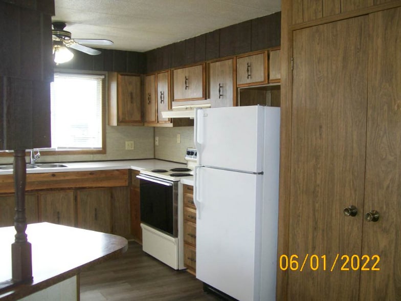 Building Photo - 13 Travertine Ln