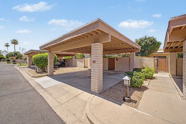 Building Photo - Furnished Luxury Condo in Guard-Gated Casa Del Monte | Prime Old Town Scottsdale Location
