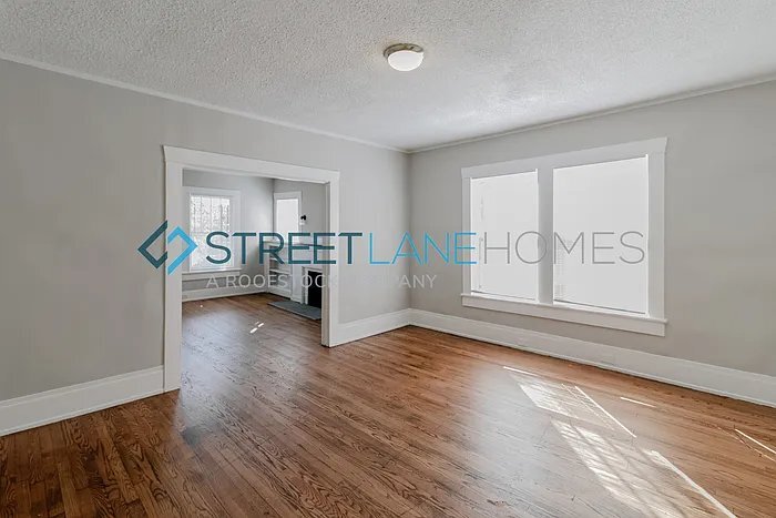 Building Photo - 1612 Fulton Ave SW