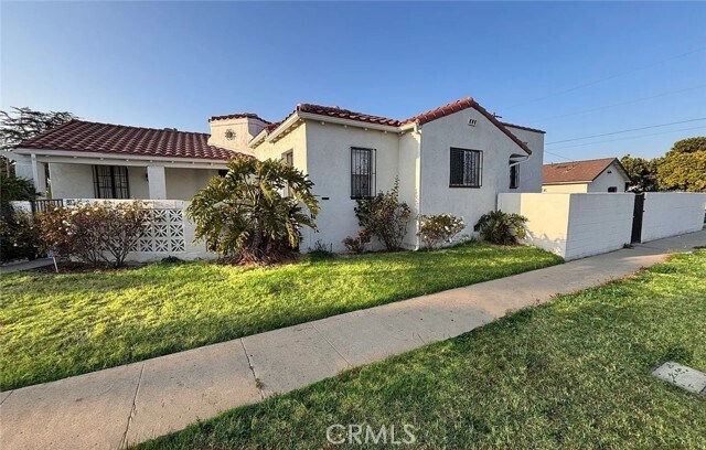 Building Photo - 7530 S Hobart Blvd