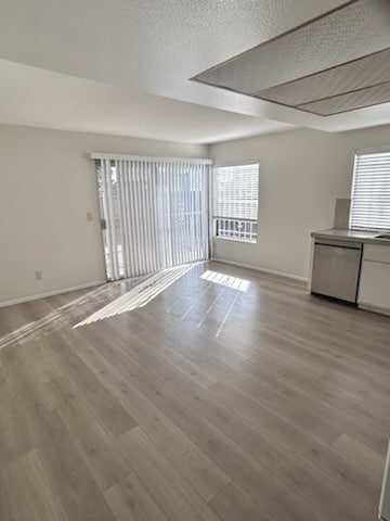 Building Photo - 3110 Manos Dr