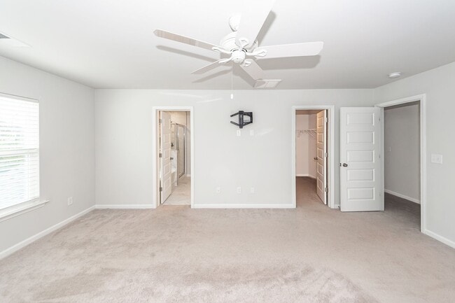 Building Photo - 4 Bedroom, 2.5 Bathroom Home in Cane Bay Plantation - Summerville