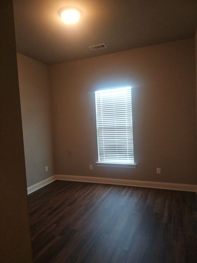 Building Photo - Welcome Home!
