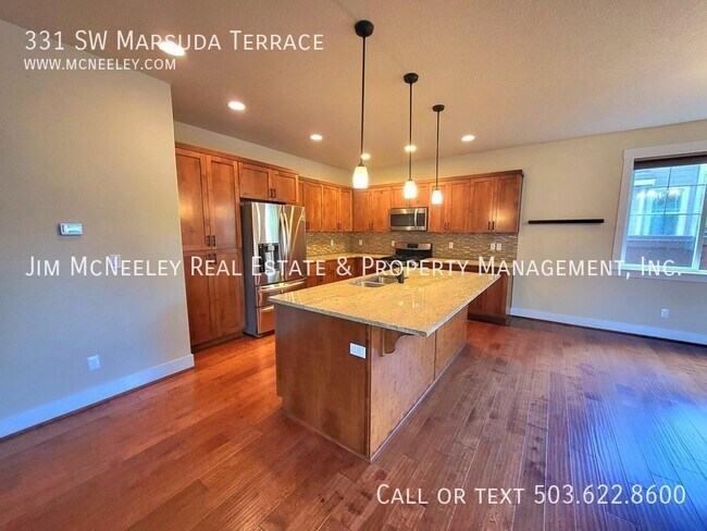 Building Photo - 331 SW Marsuda Terrace