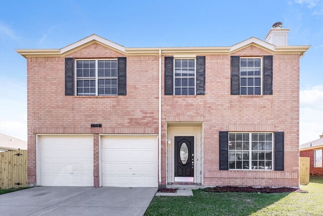 Building Photo - 1616 Columbia Dr