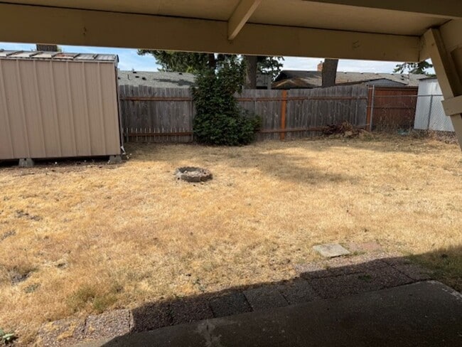 Building Photo - Spacious 4-Bedroom Duplex Near Westfield Mall