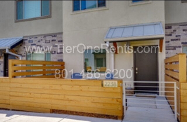 Building Photo - NO DEPOSIT option available for qualified renters!