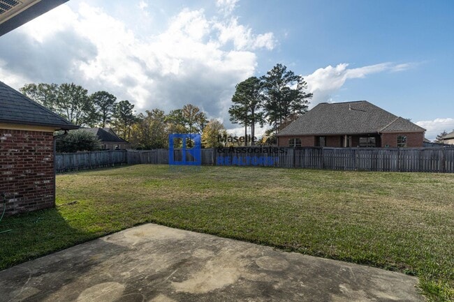 Building Photo - 3 Bed/2 Bath Home in Germantown School District