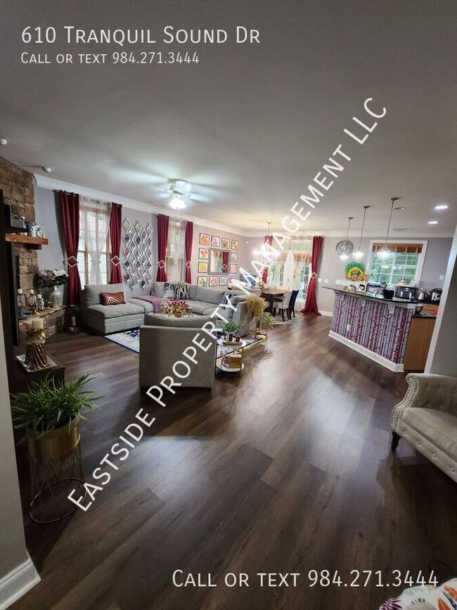 Building Photo - 610 Tranquil Sound Dr