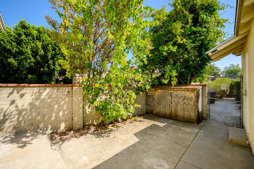 Building Photo - 941 Verdugo Circle Dr