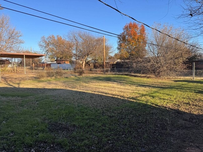 Building Photo - Affordable 3 Bed 1 Bath In Lynwood