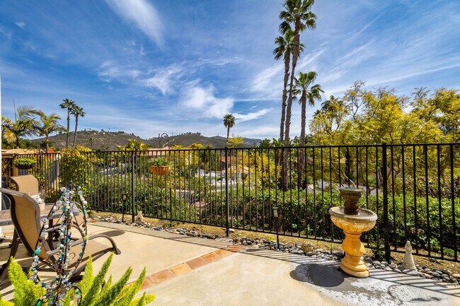 Building Photo - 4 Bedroom Home in The Promenade at La Costa!