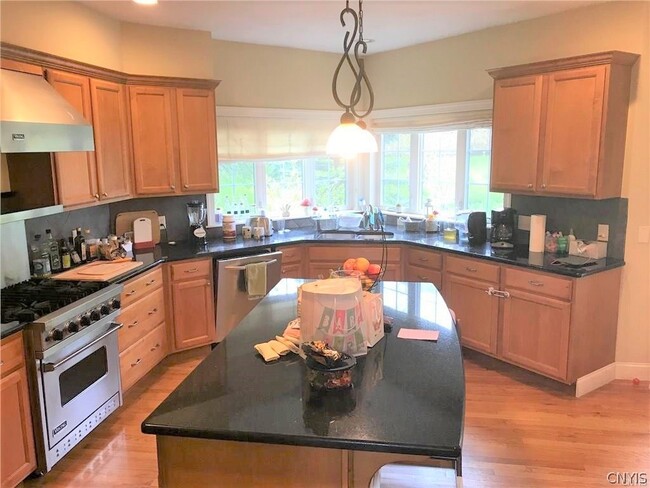 Building Photo - 5065 Yellow Wood Pkwy