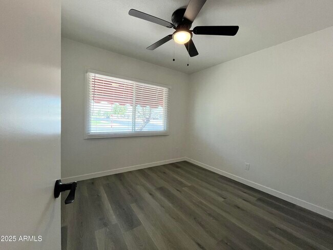 Building Photo - 14441 N 38th Ave
