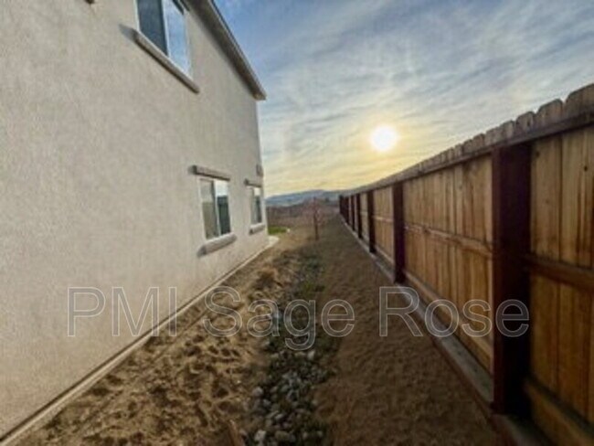 Building Photo - 8932 Coyote Blf Dr