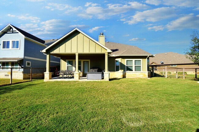 Building Photo - Executive 5-Bedroom Home in Coveted Crossvine Subdivision - Realtor Commission: $750