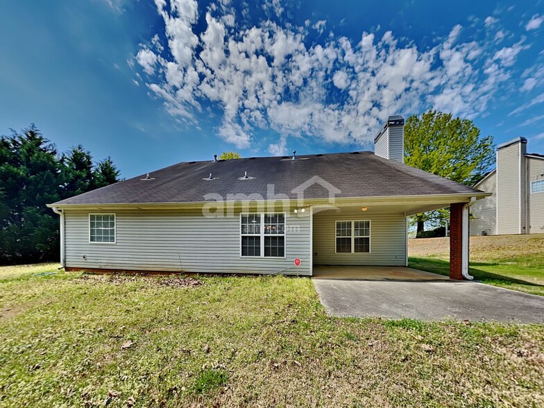 Building Photo - 661 Stonecrest Dr