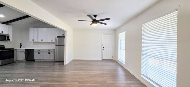 Building Photo - North Central Greater Harmony Hills Area