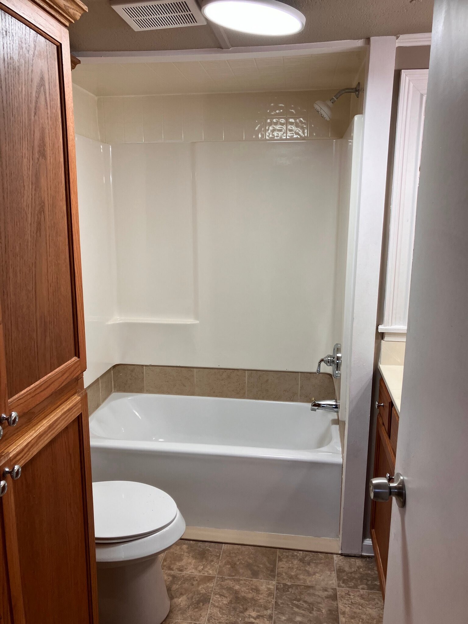 Building Photo - 6480 Medlock Rd