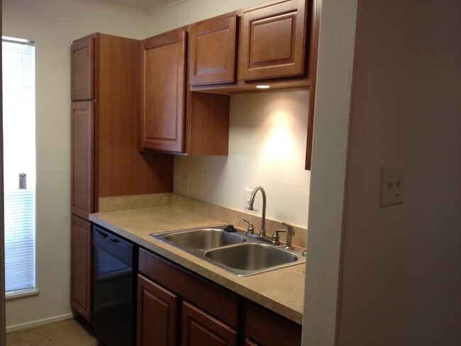 Building Photo - 3511CU