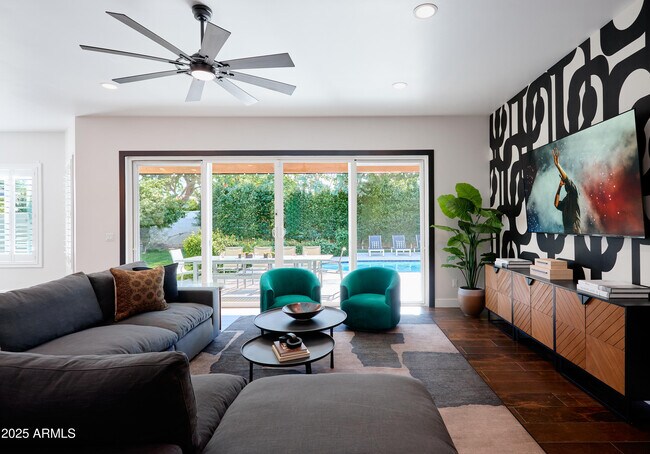 Building Photo - 3229 E Campbell Ave