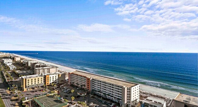 Building Photo - 556 Coral Ct