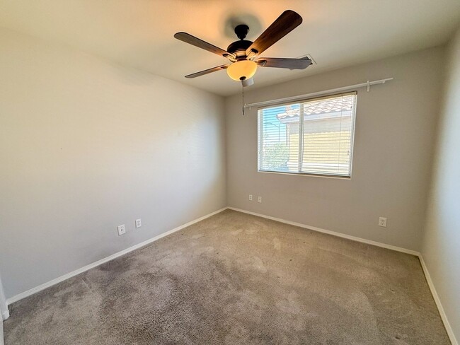 Building Photo - Charming 3/BD 2.5/ BA Home in Centennial with Spacious Backyard