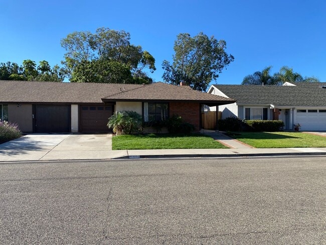 Building Photo - Single Story Duplex in Cardiff