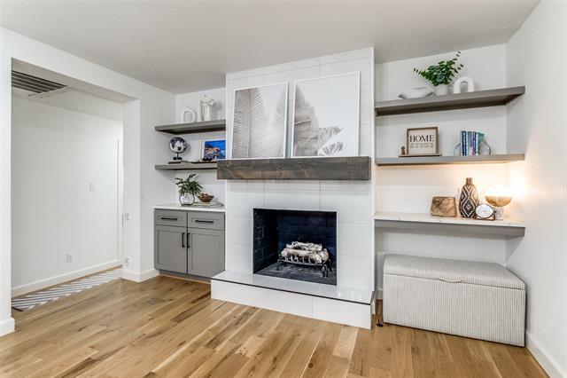 Building Photo - 2808 Sharpview Ln