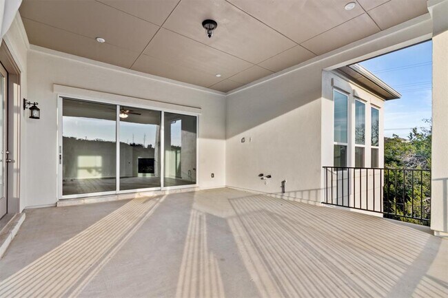 Building Photo - 4737 Modena Bay Bend