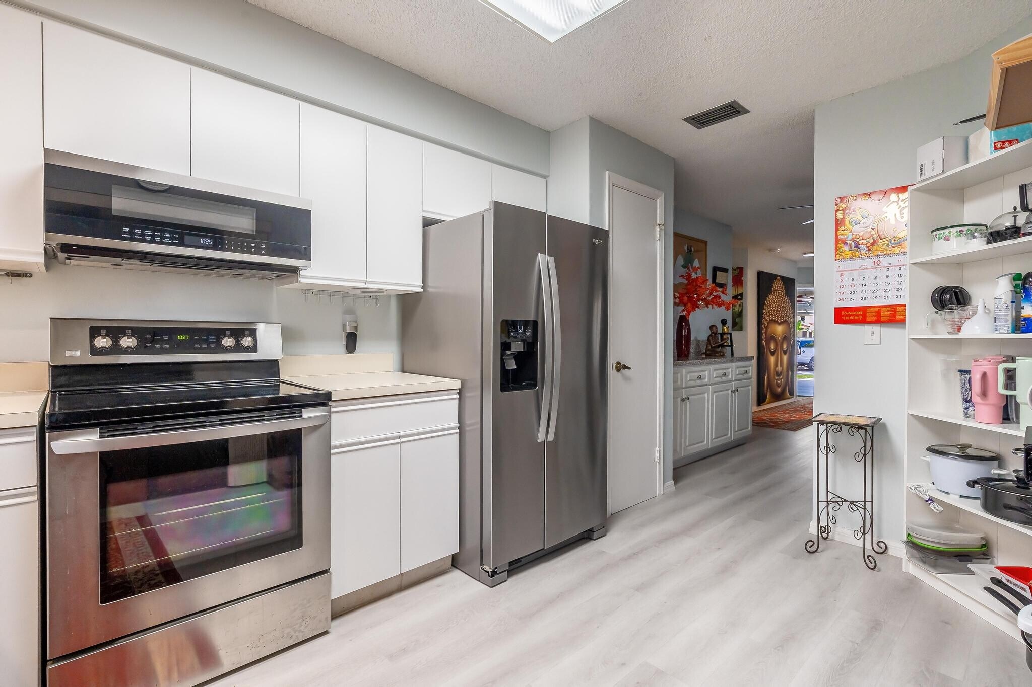 Kitchen - 3351 Emerald Oaks Dr