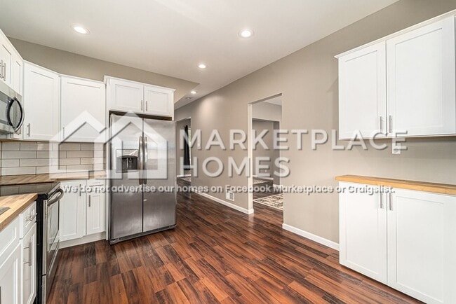 Building Photo - 242 Englewood St