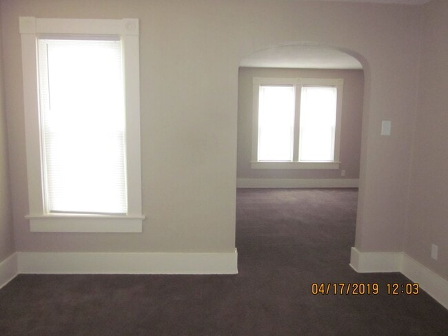 Building Photo - 903 Home Ave